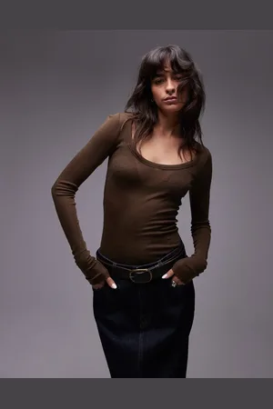 ARKET Wool fitted top with long sleeves and scoop neck in dark