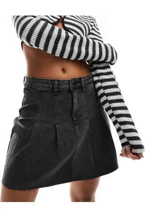 Noisy May Pleated denim mini skirt in washed