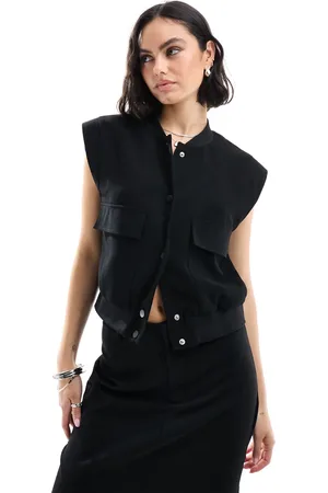 Pimkie Tailored sleeveless pocket detail jacket in