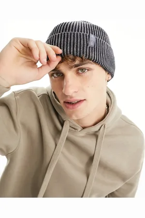 Bershka Beanie in washed