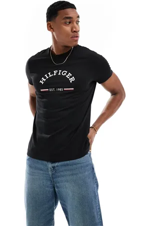 Tommy Hilfiger Arch logo t-shirt in