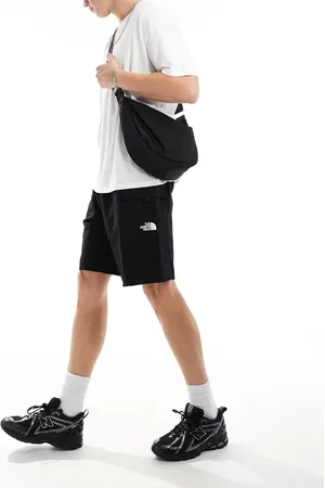 The North Face Logo pocket shorts in