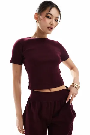 Kaiia Fitted t-shirt co-ord in burgundy
