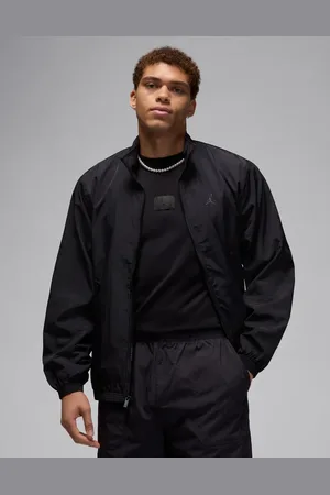 Jordan Essentail woven wind jacket in