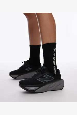 New Balance More running trainers in