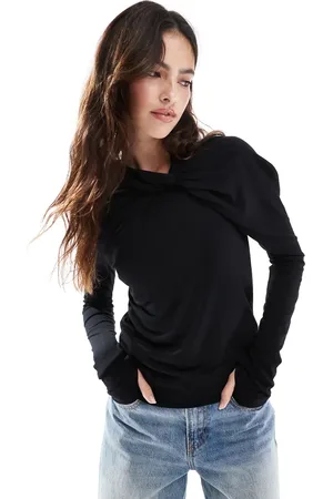 SCALPERS Asy Knot Long Sleeve Tee In