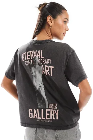 ONLY Body fit t-shirt with gallery back print in washed