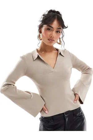 Pretty Lavish Knit top in beige