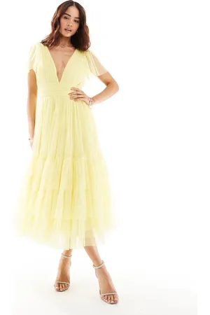 Lace & Beads Bridesmaid Madison v neck tulle midi dress in lemon