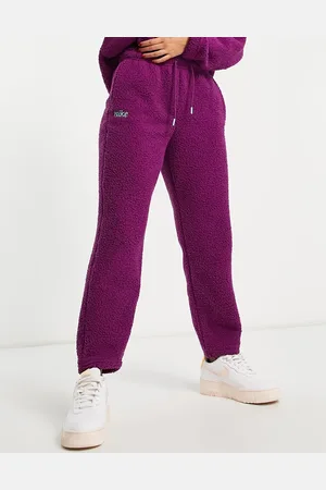 Nike Cozy Therma-FIT joggerss in