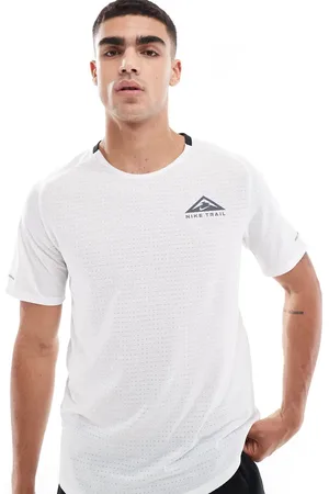 Nike Trail graphic t-shirt in
