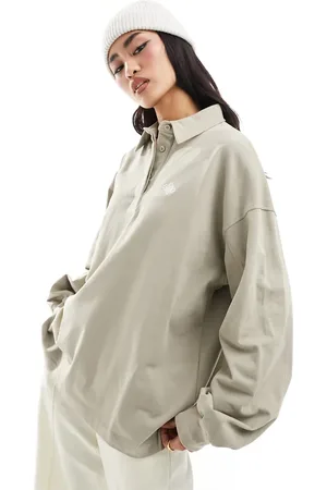 The Couture Club Emblem waffle polo top in grey