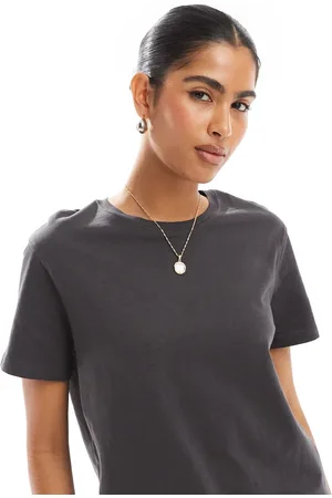 Stradivarius Basic t-shirt in charcoal