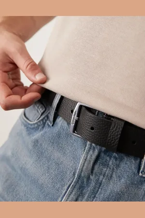 Calvin Klein Leather grain belt in
