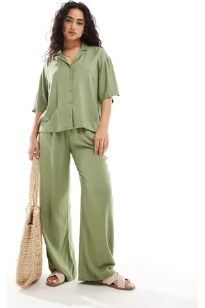 VILA Linen touch short sleeve shirt co-ord in green