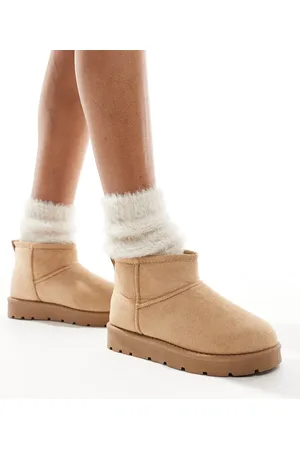 SEQWL Cosy mini ankle boots in sand