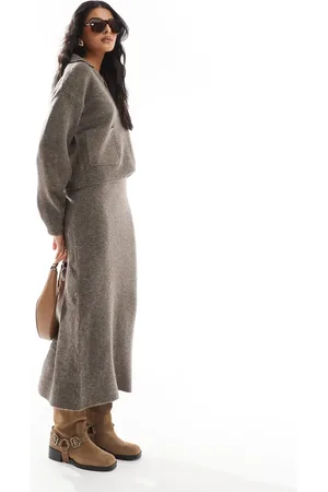 Pieces® Knitted maxi skirt co-ord in deep taupe