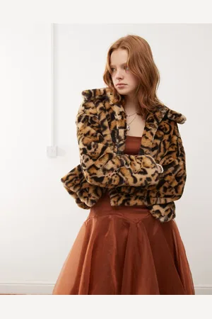 Reclaimed Cropped faux fur jacket in animal print