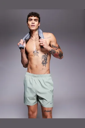 Nike Challenger Dri-FIT 5 inch shorts in light