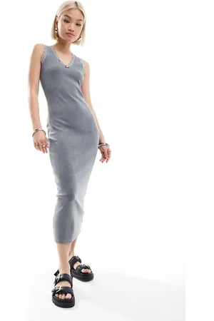 Daisy Street Scoop rib midi dress with lace trim and rosette in charcoal
