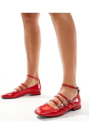 Stradivarius Strappy ballet shoe in