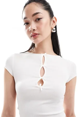 Daisy Street Bow cut out detail baby top in ivory rib