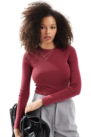 Miss Selfridge Long sleeve rib crew neck top in burgundy