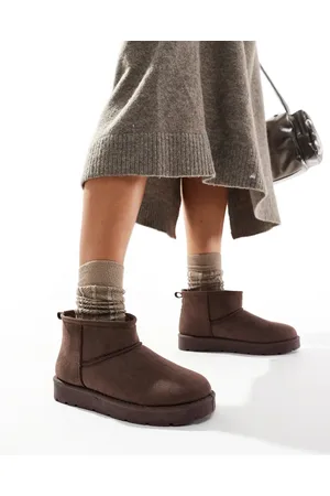 SEQWL Cosy mini ankle boots in chocolate
