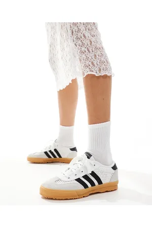 adidas Tischtennis trainers in