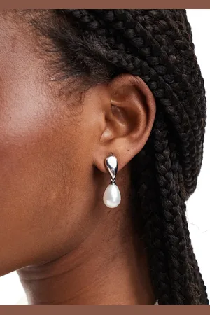 petit moments Liquid pearl drop earrings in