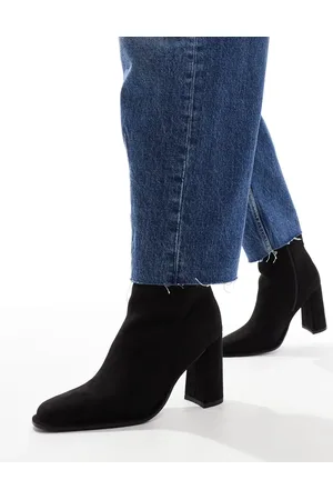 London Rebel Maddie block heel ankle boot in micro