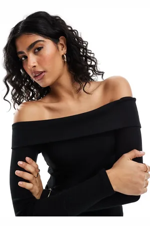 Stradivarius Off shoulder top in