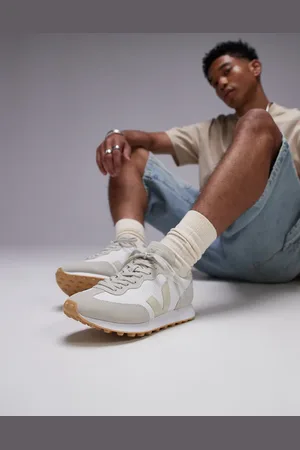 Veja Rio Branco suede trainer in pierre natural alveomesh