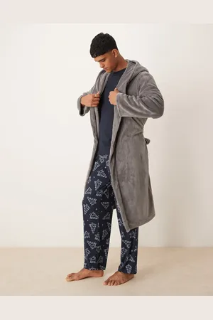 Urban Threads Fleece robe in
