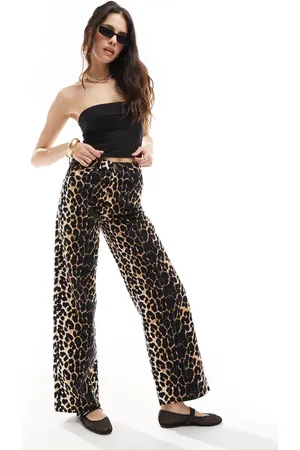 Stradivarius Ribbed fold over bandeau top in