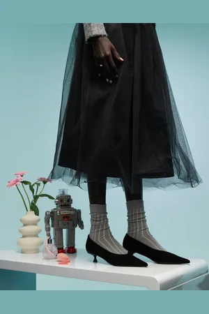 Bimba y Lola Pointed court kitten heel in