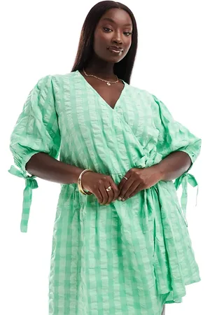 ASOS ASOS DESIGN Curve wrap mini smock dress in bright gingham