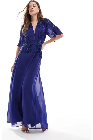HOPE & IVY Flutter sleeve maxi dress in with cobalt blue embellishment