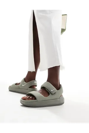 Nike Calm sandal in light army
