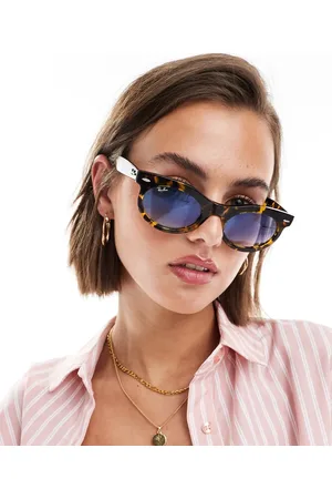 Ray-Ban Wayfarer oval sunglasses in light tortoiseshell