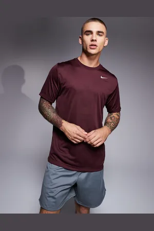 Nike Legend Dri-Fit t-shirt in burgundy