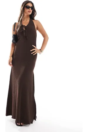 Miss Selfridge Textured maxi dress in chocolate