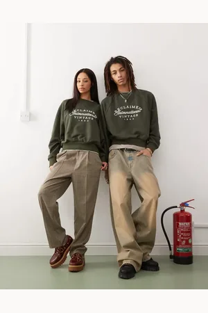 Reclaimed Unisex cropped boxy sweatshirt with varsity logo in forest green