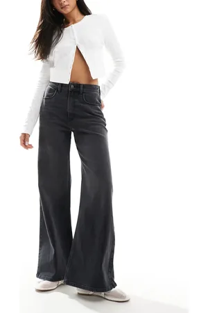 Hollister Ultra high rise wide leg jean in washed