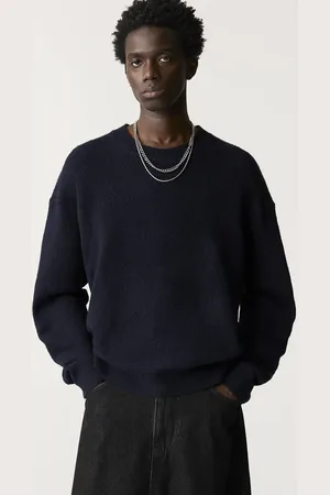 Pull&Bear Fluffy knitted jumper in dark blue