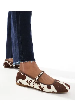 Stradivarius Flat mary jane in cow print