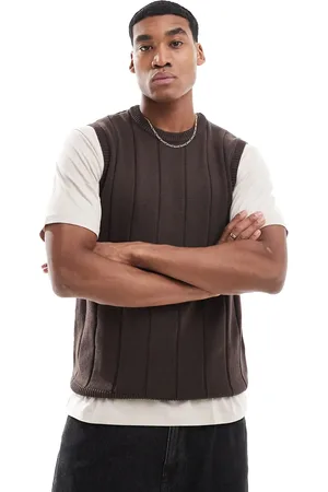 Threadbare Ribbed crew neck knitted vest in