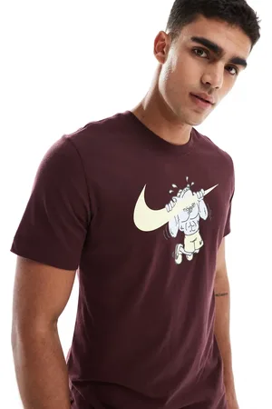 Nike Pull Up graphic t-shirt in burgundy