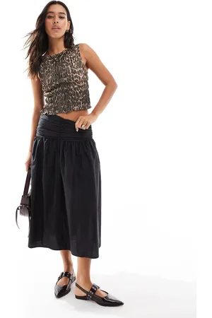Pull&Bear Ruched poplin midi skirt in