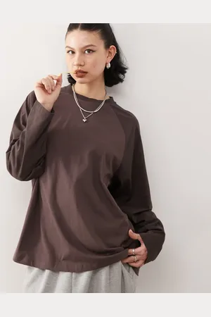 Reclaimed Raglan sleeve contrast long sleeve t shirt in chocolate